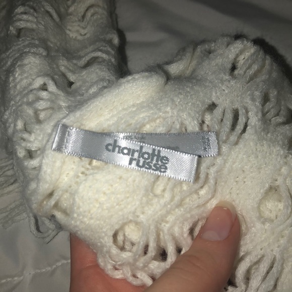 scarf - Picture 4 of 4